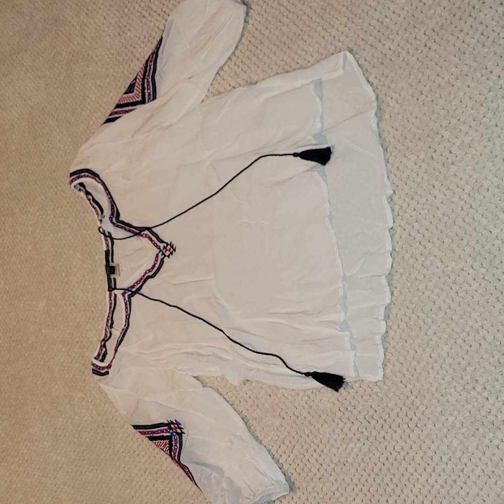 White boho blouse with embroidered details